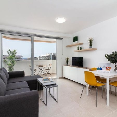 Homeforguest Modern And Recently Renovated Apartment In Arona Arona  Zewnętrze zdjęcie