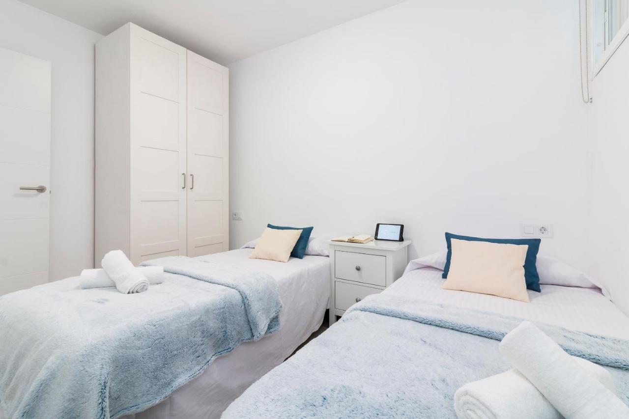 Homeforguest Modern And Recently Renovated Apartment In Arona Arona  Zewnętrze zdjęcie